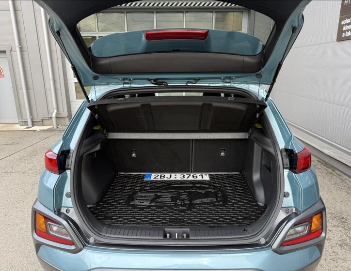 Hyundai Kona SUV / Terénní 1,6 l 130 kw