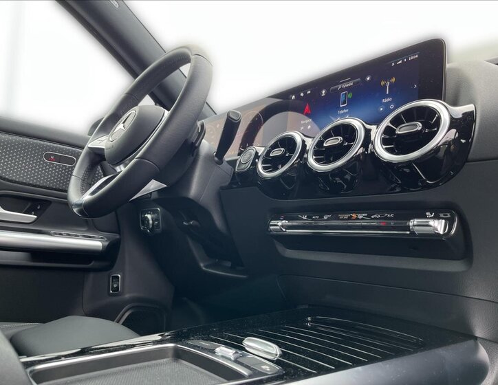 Mercedes-Benz GLA 16