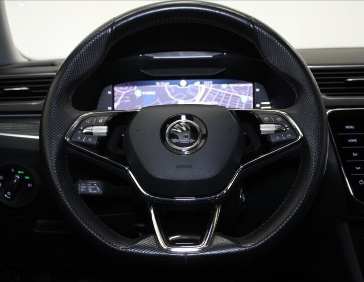 Škoda Superb Kombi 1,4 l 160 kw