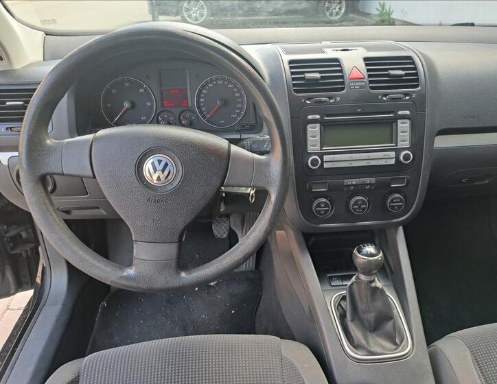 Volkswagen Golf 18