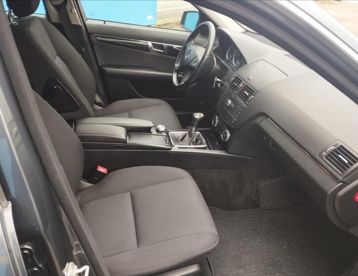 Mercedes-Benz Třídy C Kombi 1,8 l 115 kw