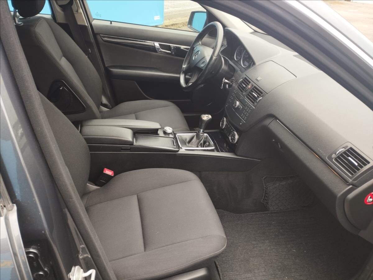 Mercedes-Benz Třídy C Kombi 1,8 l 115 kw