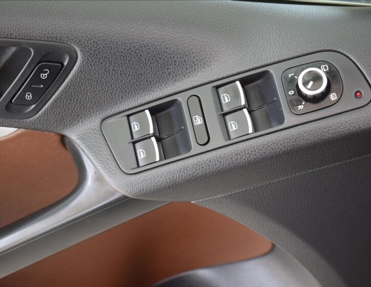 Volkswagen Tiguan SUV / Terénní 1,4 l 90 kw