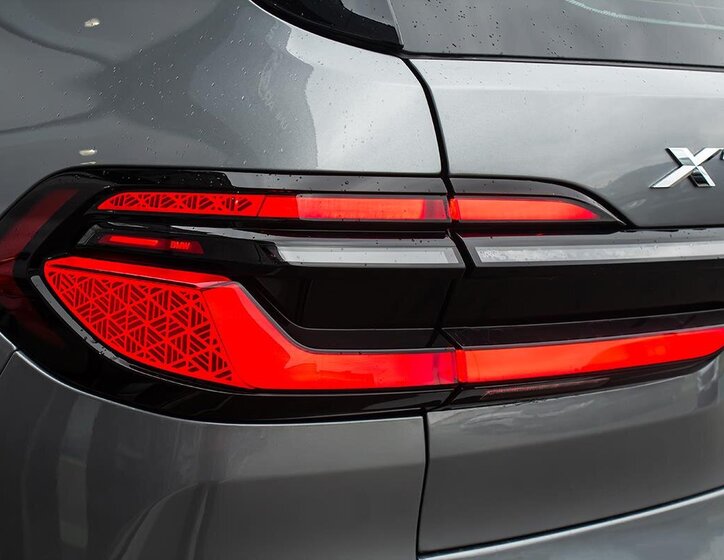 BMW X7 SUV / Terénní 3,0 l 250 kw