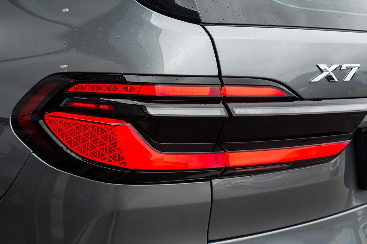 BMW X7 SUV / Terénní 3,0 l 250 kw