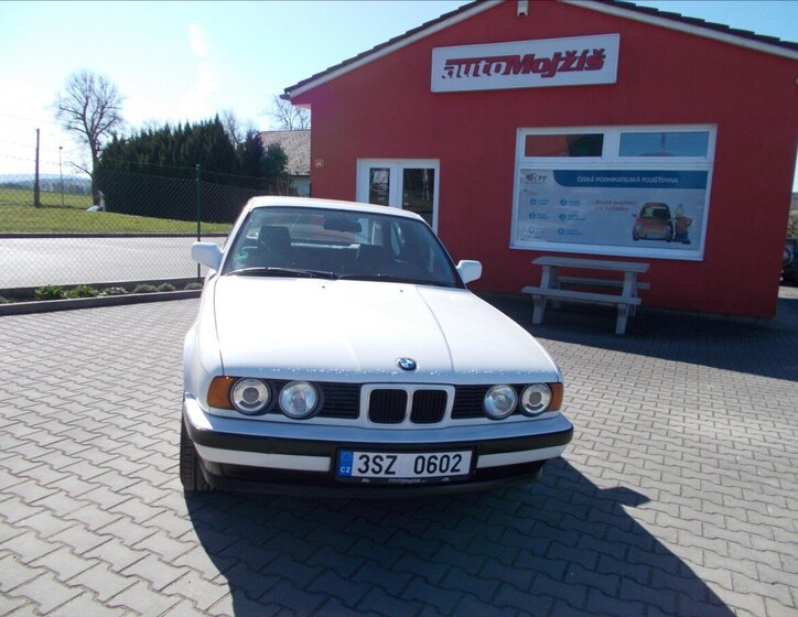 BMW Řada 5 Sedan / Limuzína 2,0 l 95 kw