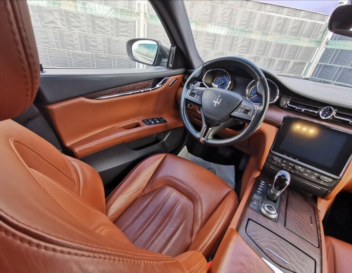 Maserati Quattroporte Sedan 3,0 l 202 kw