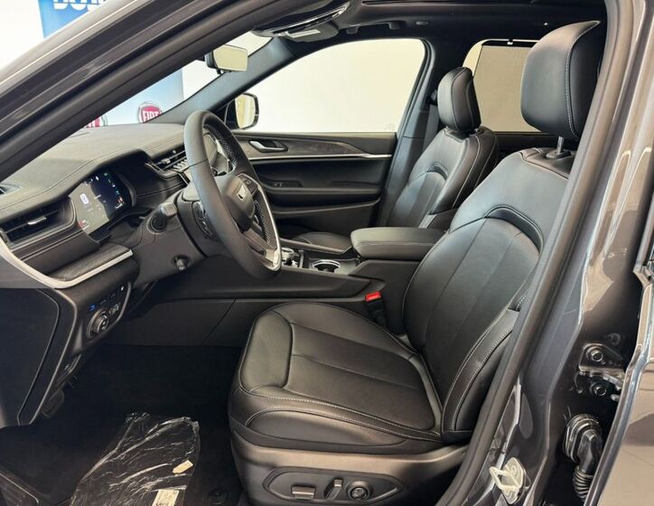 Jeep Grand Cherokee 13