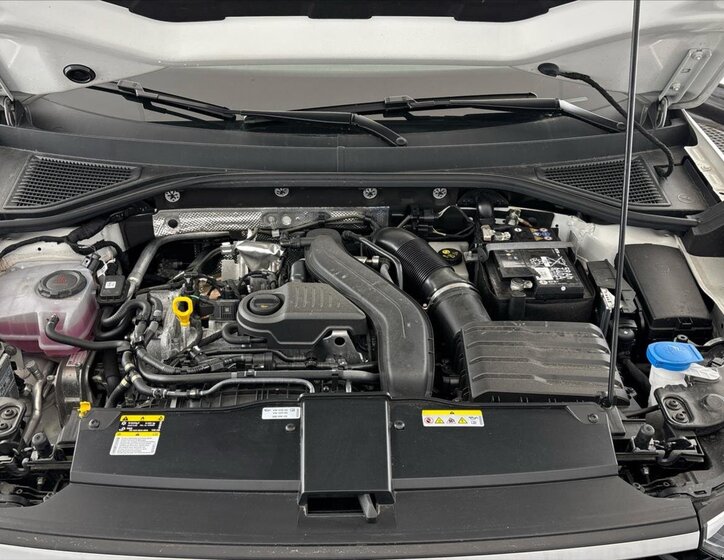 Volkswagen T-Roc SUV / Terénní 1,5 l 110 kw