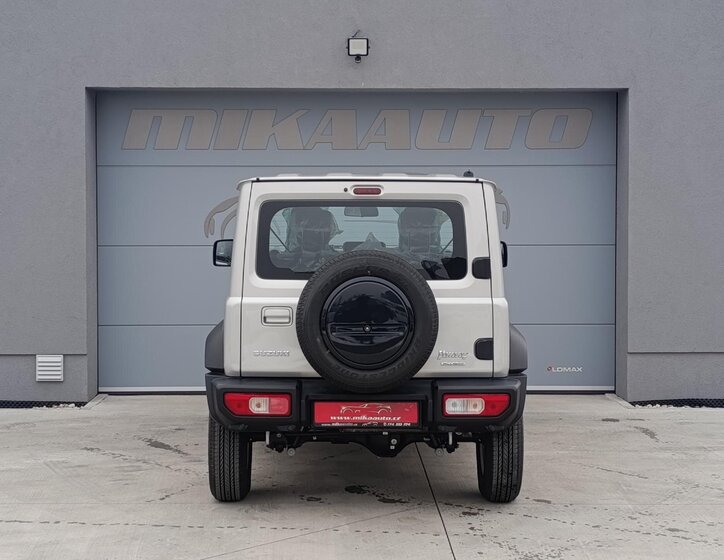 Suzuki Jimny SUV 1,5 l 75 kw