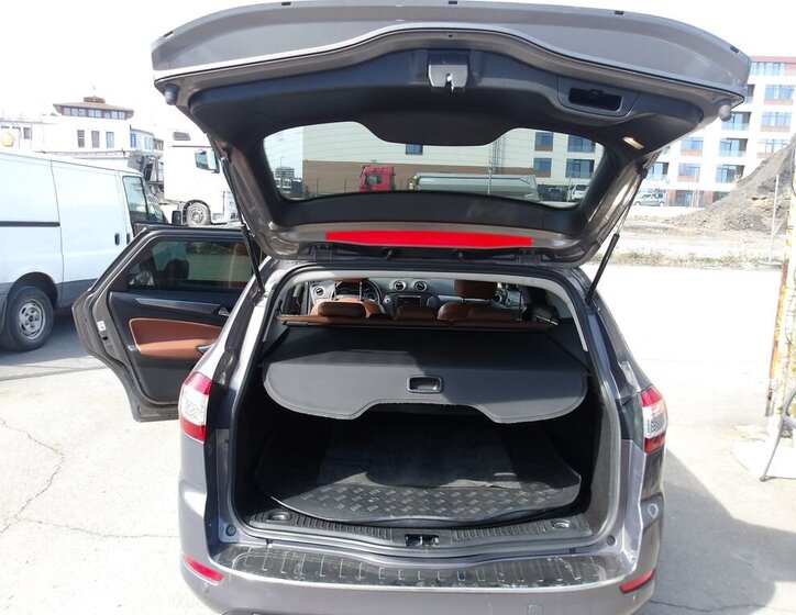 Ford Mondeo Kombi 2,0 l 120 kw