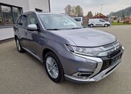 Mitsubishi Outlander SUV / Terénní 2,4 l 165 kw