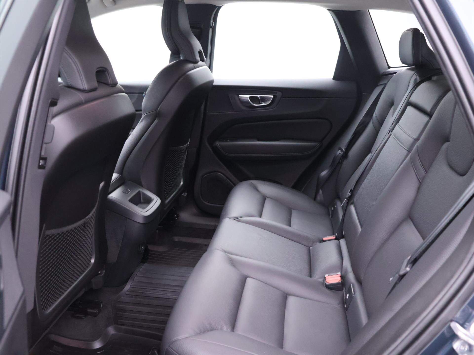 Volvo XC60 SUV / Terénní 2,0 l 145 kw