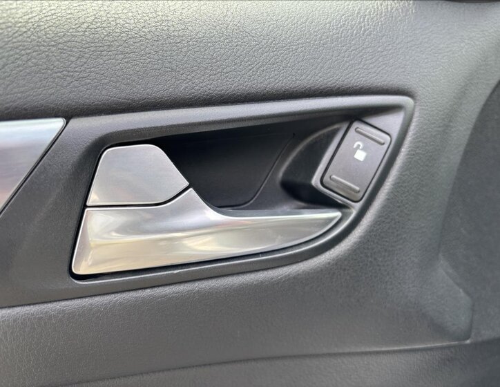 Ford Mondeo Kombi 2,0 l 103 kw