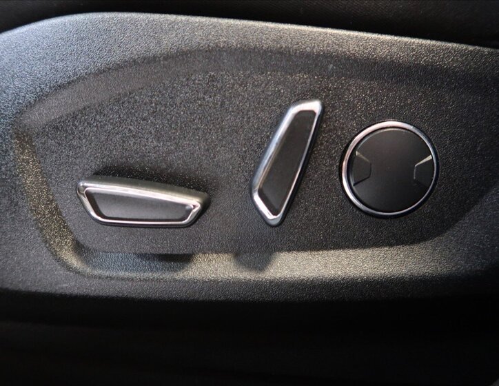 Ford S-MAX MPV 2,0 l 132 kw