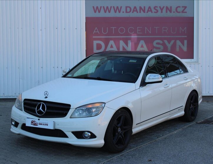 Mercedes-Benz Třídy C Sedan / Limuzína 3,0 l 170 kw