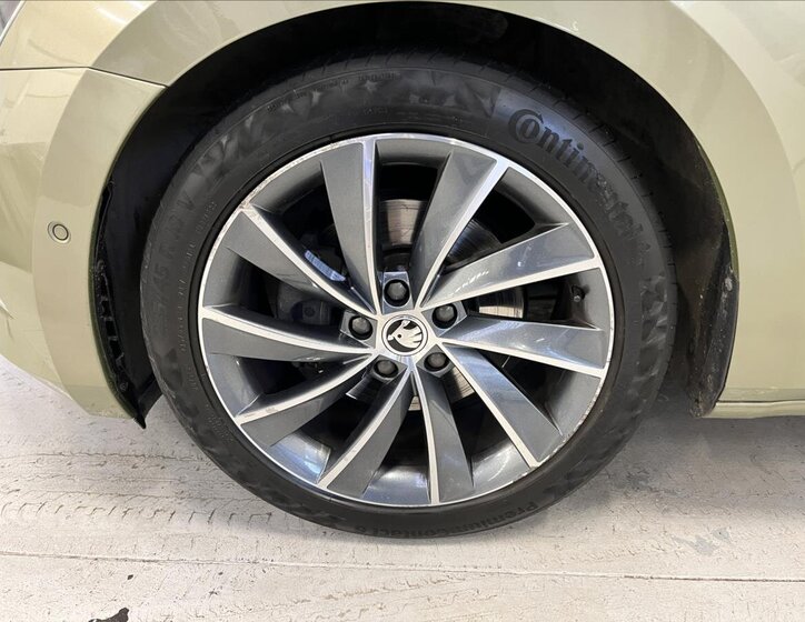 Škoda Superb Liftback 2,0 l 140 kw