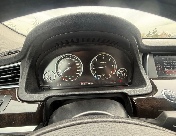 BMW Řada 5 Sedan / Limuzína 3,0 l 190 kw