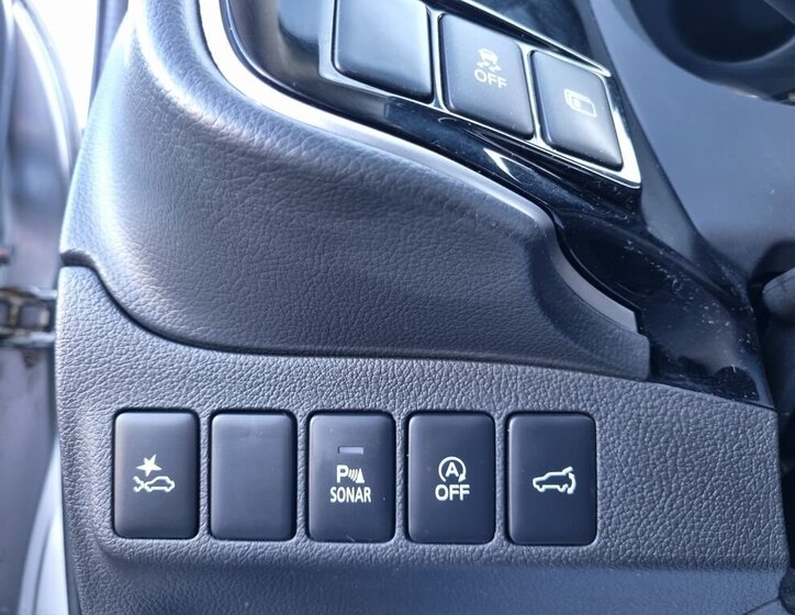 Mitsubishi Outlander SUV / Terénní 2,0 l 110 kw