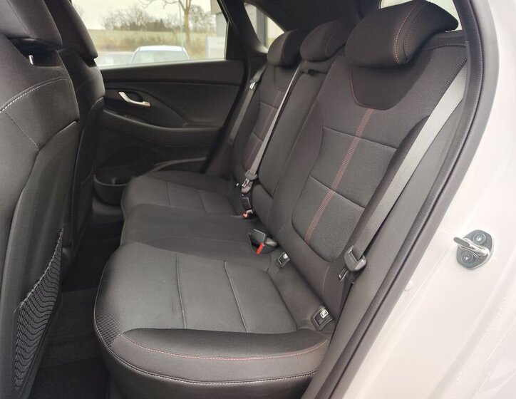 Hyundai i30 Hatchback 998,0 88 kw