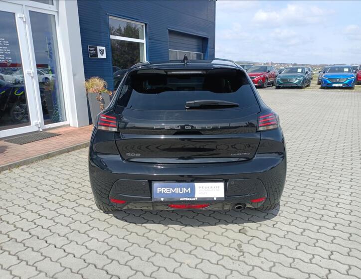 Peugeot 208 11
