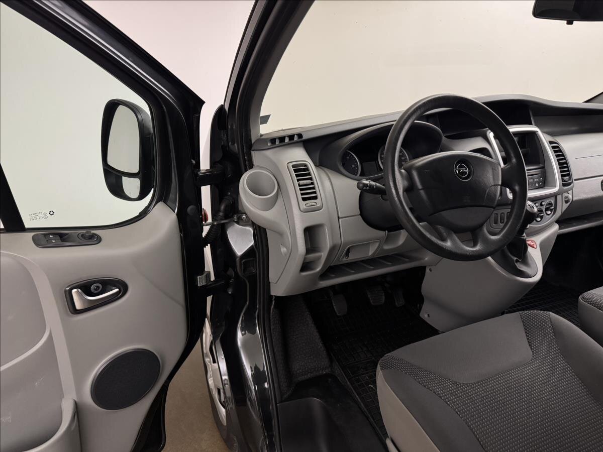Opel Vivaro Kombi 2,0 l 84 kw