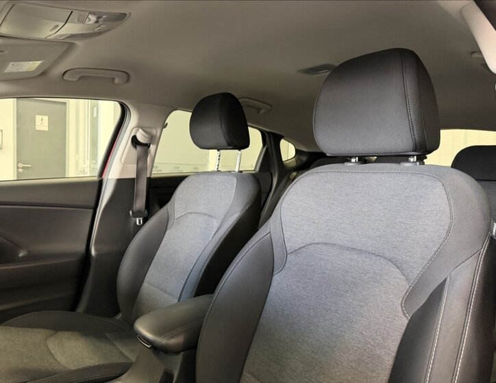 Hyundai i30 Sedan / Limuzína 1,5 l 117 kw