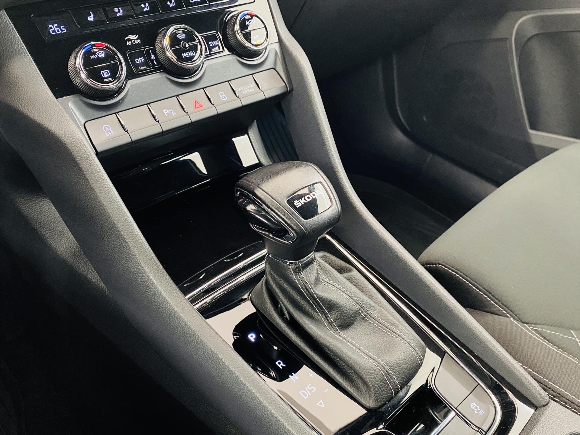 Škoda Karoq SUV / Terénní 1,5 l 110 kw