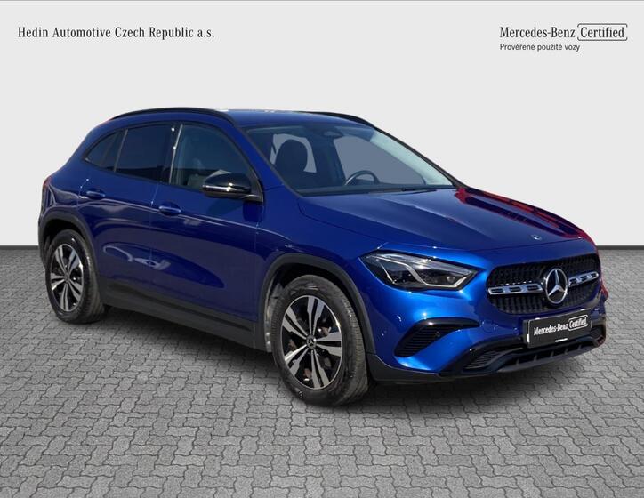 Mercedes-Benz GLA 7