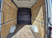Mercedes-Benz Sprinter 13