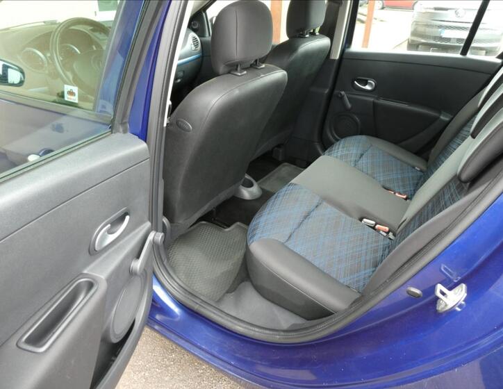 Renault Clio 15