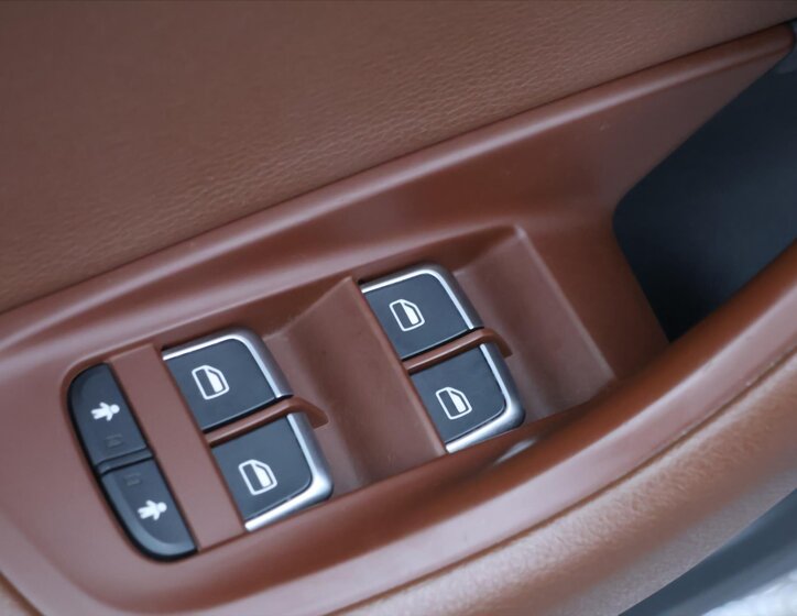 Audi A6 Sedan / Limuzína 3,0 l 235 kw