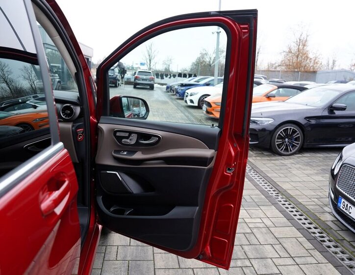 Mercedes-Benz Třídy V 18