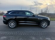 Jaguar F-Pace 6