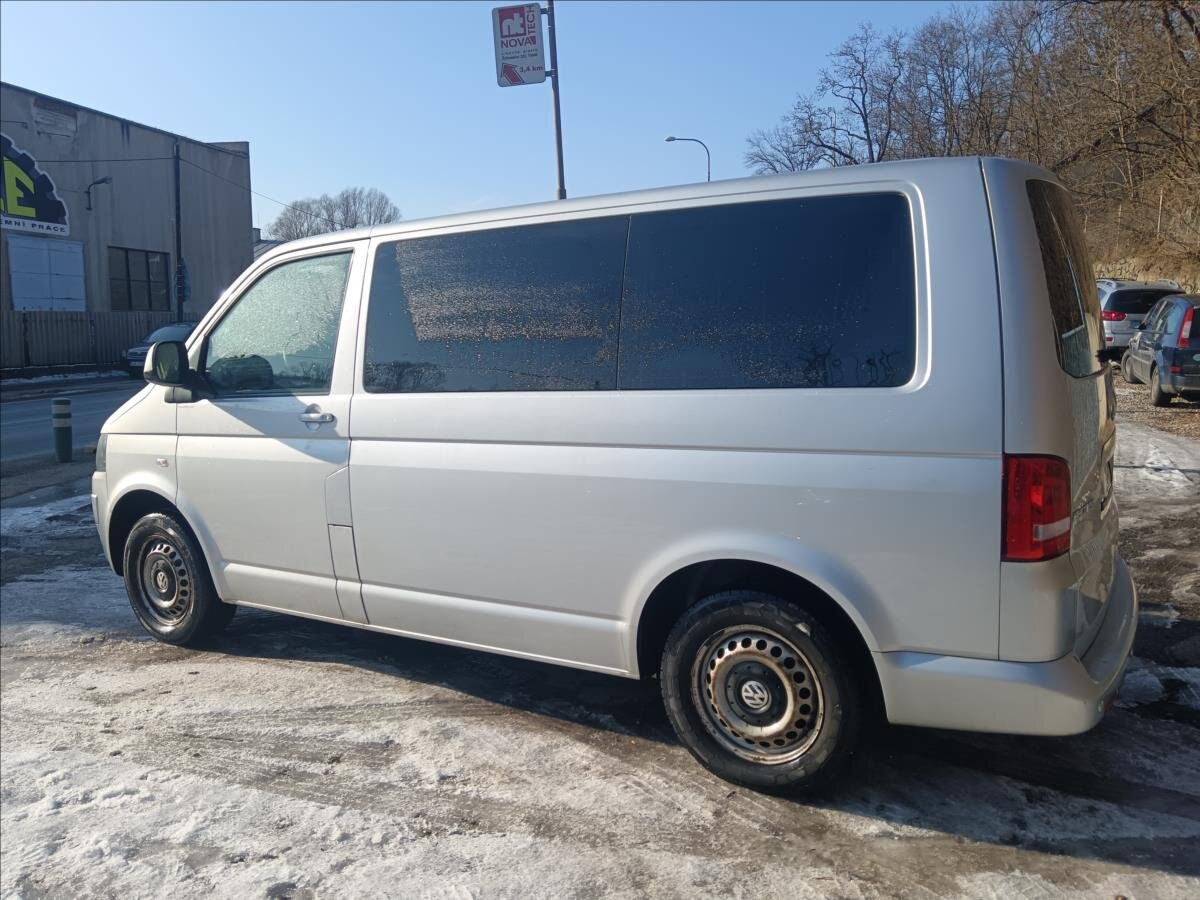Volkswagen Multivan MPV 2,0 l 75 kw