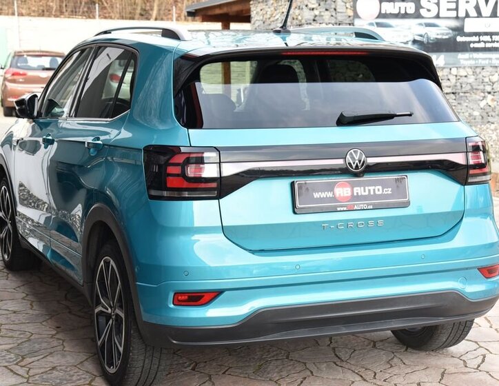 Volkswagen T-Cross SUV / Terénní 1,5 l 110 kw
