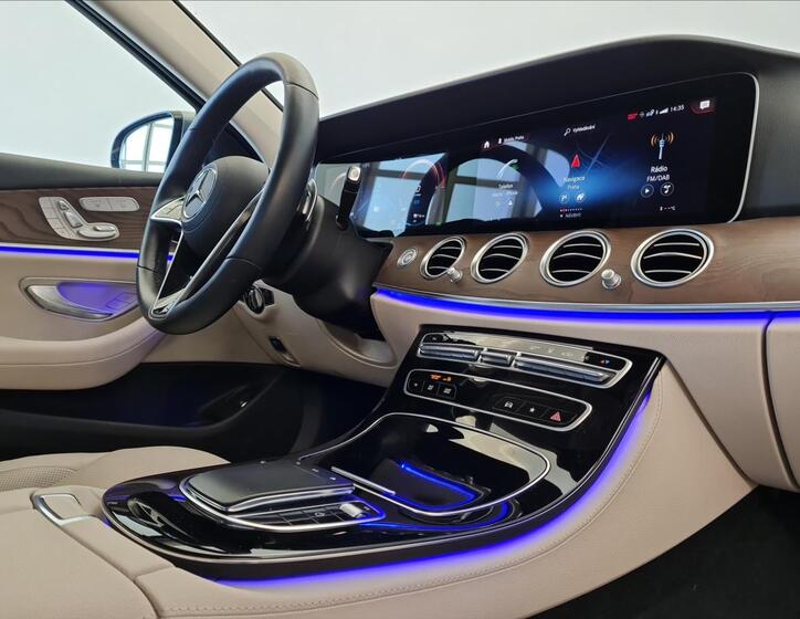 Mercedes-Benz Třídy E 16