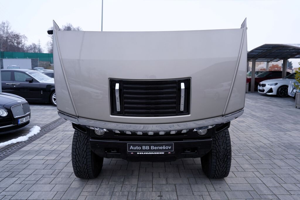 Hummer H2 SUV 6,0 l 232 kw