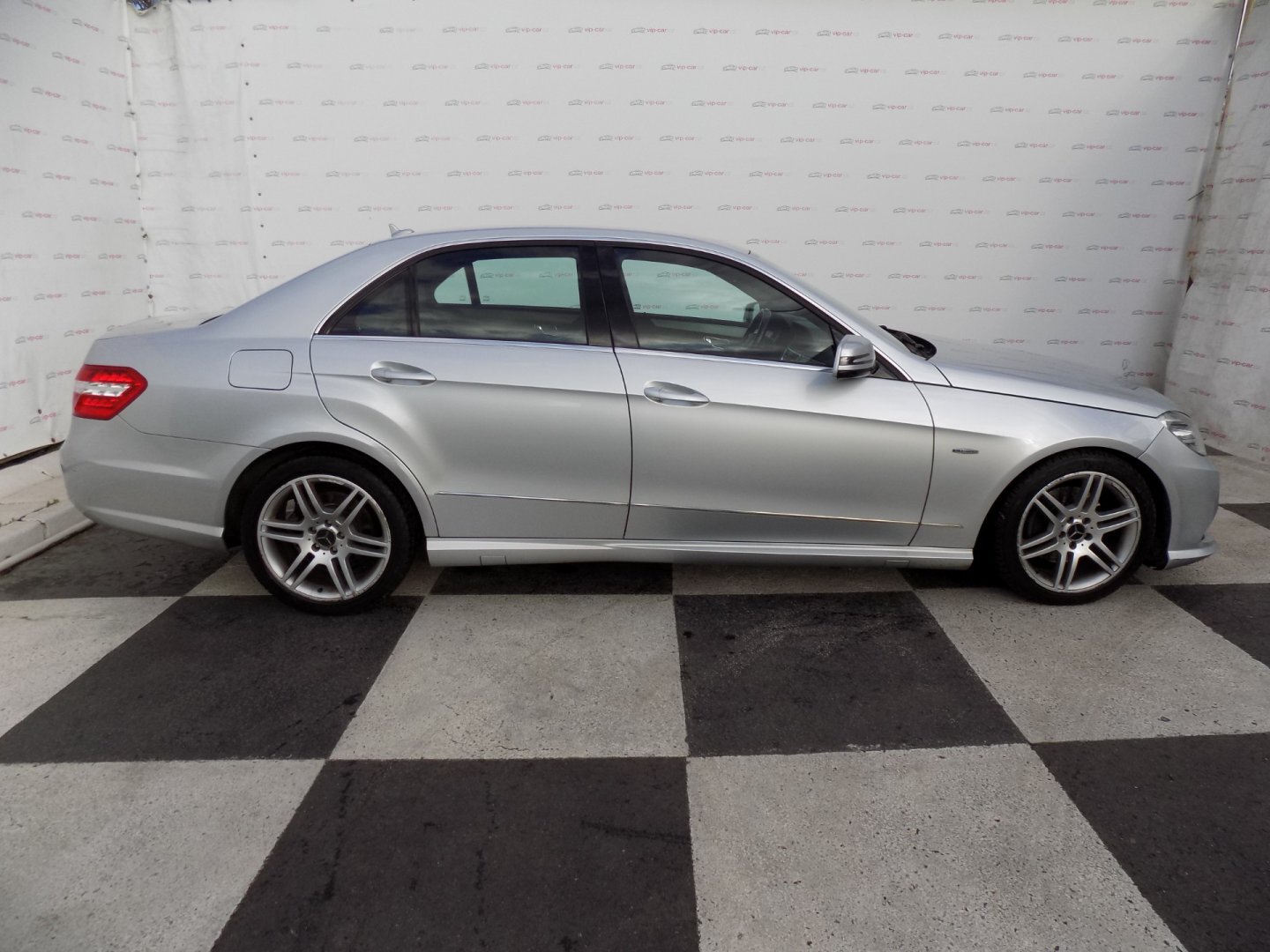 Mercedes-Benz Třídy E Sedan / Limuzína 2,1 l 125 kw