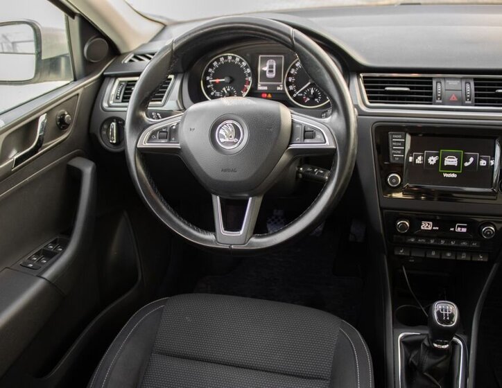 Škoda Rapid Sedan / Limuzína 1,4 l 66 kw