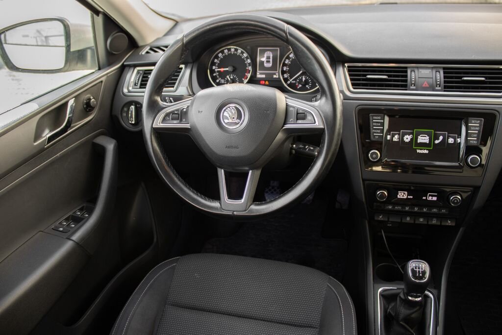 Škoda Rapid Sedan / Limuzína 1,4 l 66 kw