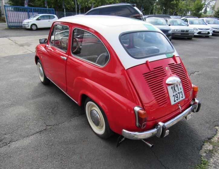 Fiat 600 Hatchback 635,0 21 kw