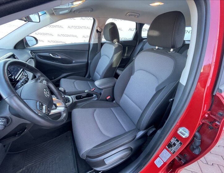 Hyundai i30 Kombi 998,0 88 kw