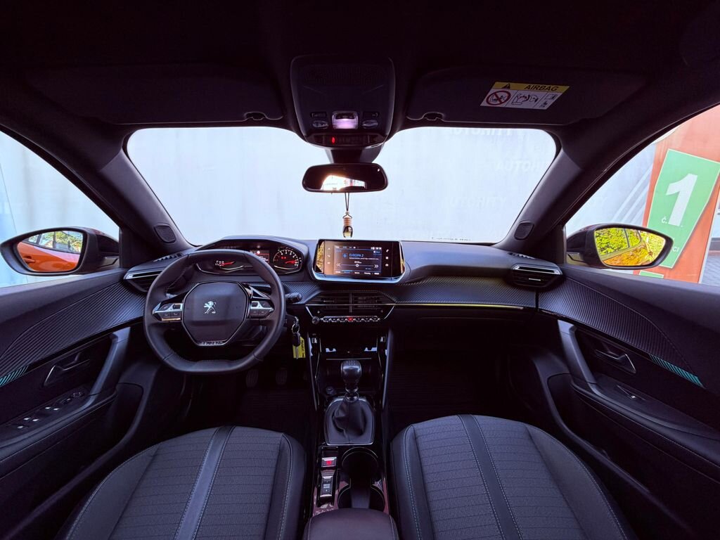 Peugeot 2008 Hatchback 1,2 l 74 kw