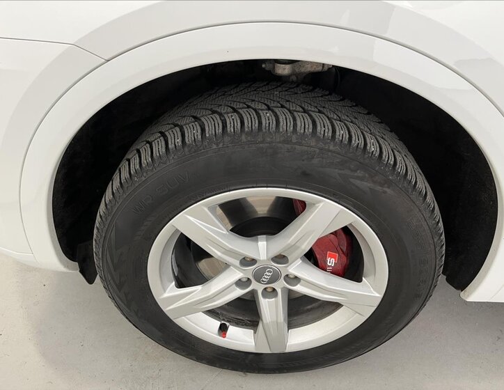 Audi Q5 SUV 3,0 l 210 kw