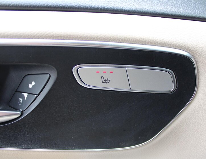 Mercedes-Benz Třídy V MPV 2,1 l 140 kw