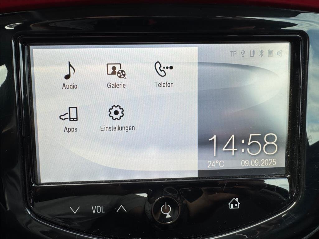Opel Adam Hatchback 1,4 l 64 kw