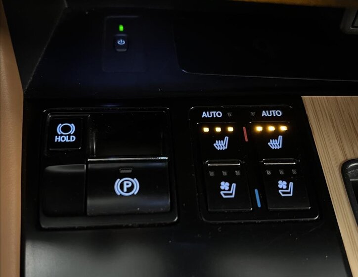 Lexus RX 450h SUV 3,5 l 193 kw