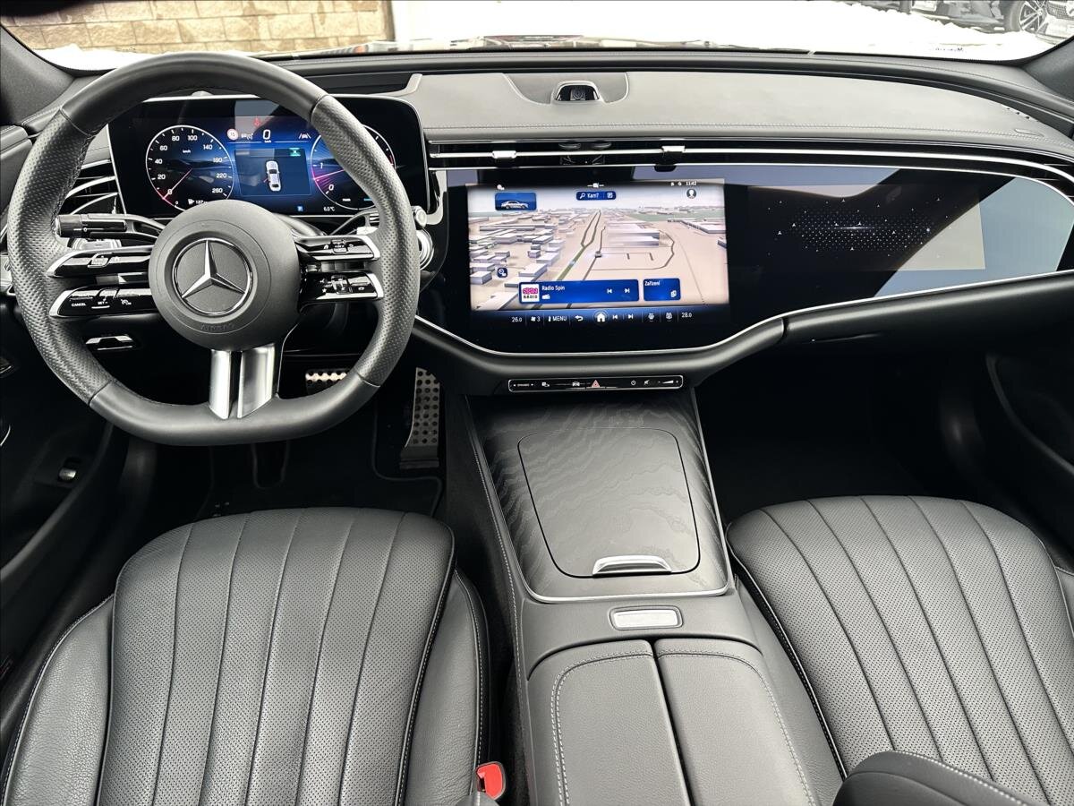 Mercedes-Benz Třídy E Sedan 3,0 l 270 kw