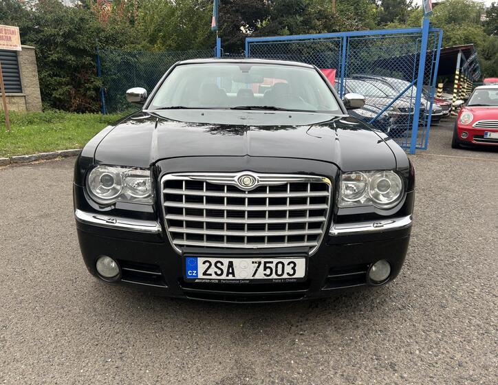 Chrysler 300C 11